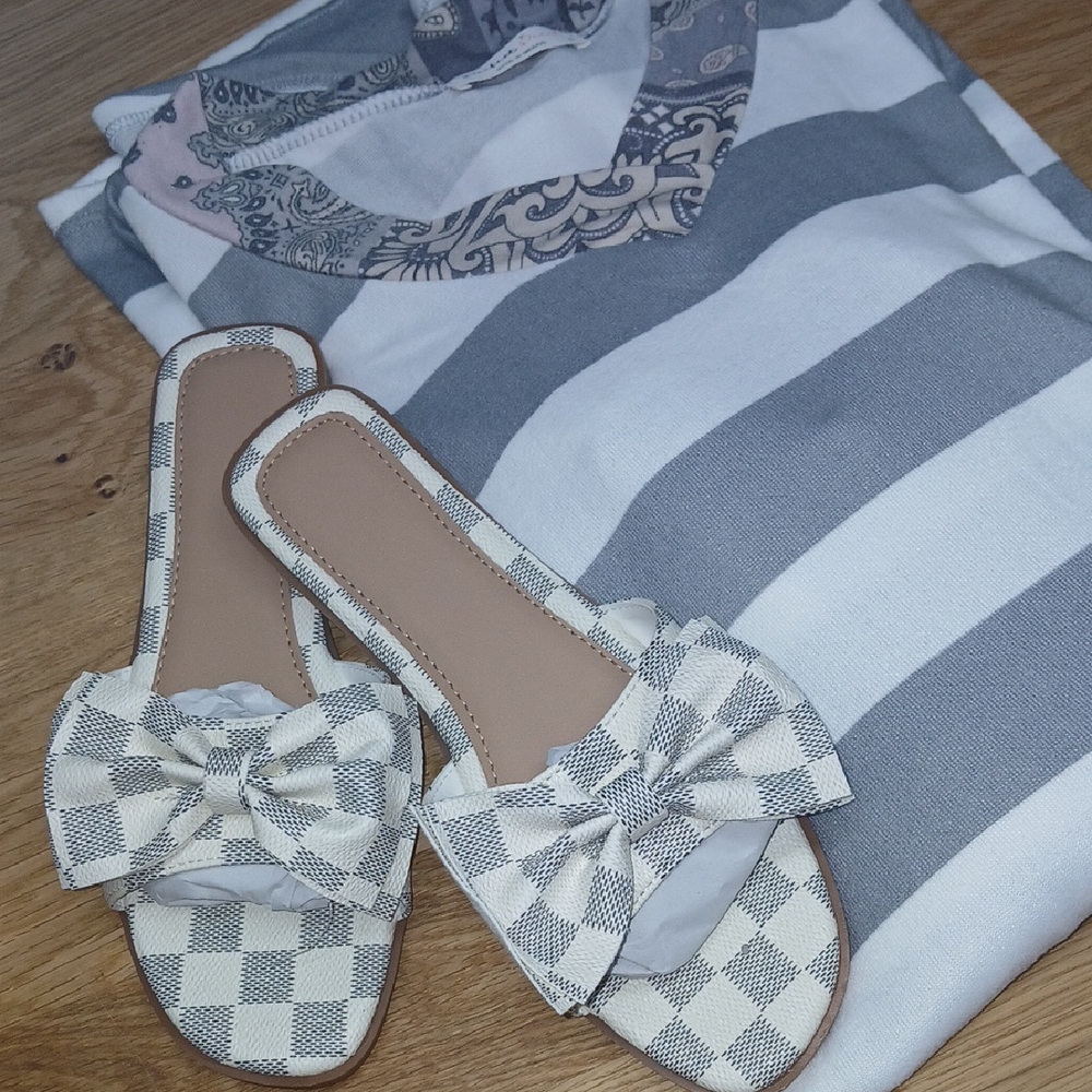 Gray and White Striped V-Neck Tunic